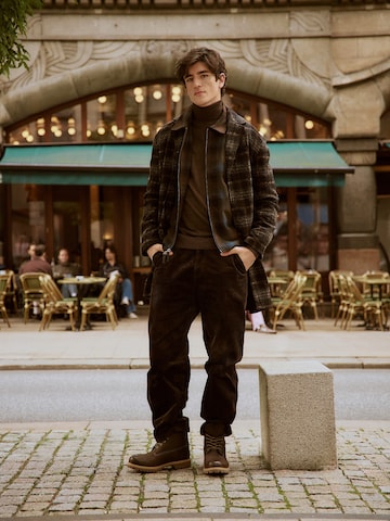 Urban Heritage Look