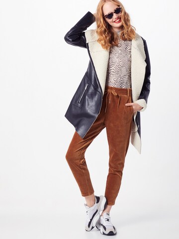 ONLY Regular Pleat-Front Pants 'POPTRASH-PING PONG' in Brown