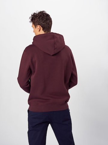 Regular fit Felpa di ALPHA INDUSTRIES in rosso