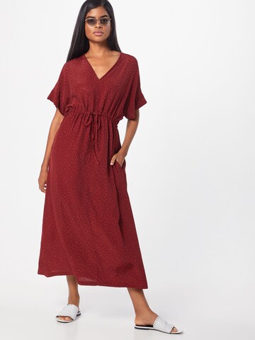 basic apparel Letnia sukienka 'Anja Long Dress' w kolorze czerwony