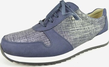 Finn Comfort Lace-Up Shoes in Blue: front