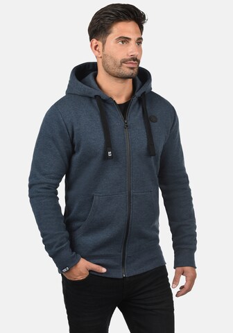 !Solid Sweatjacke in Blau: Vorderseite