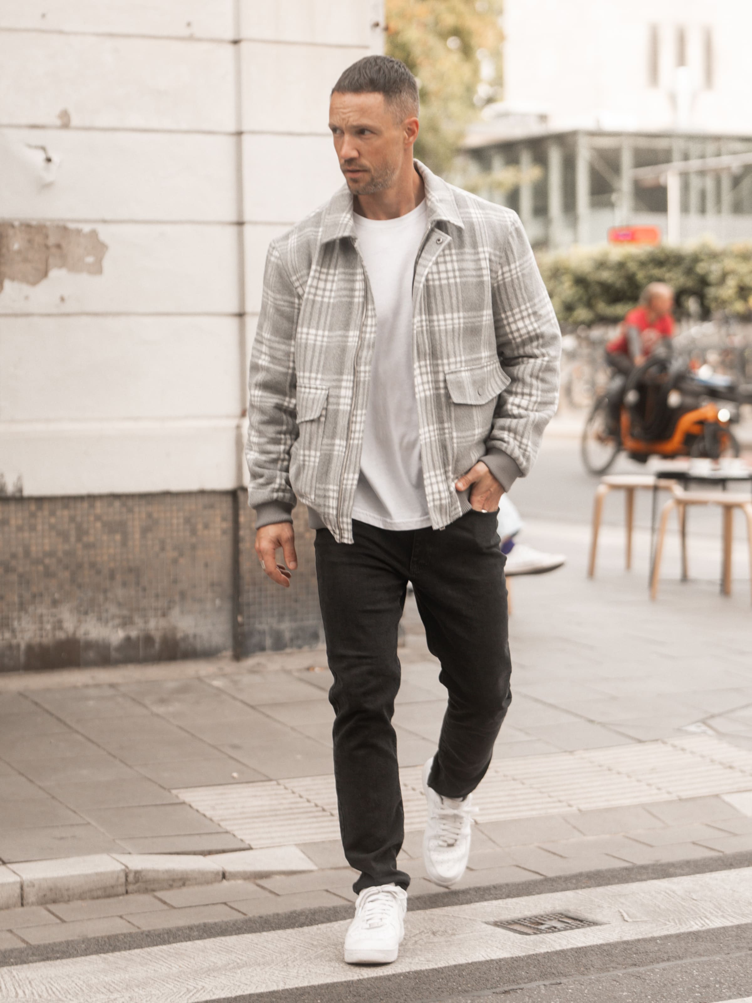 Daniel Fuchs - Cool Checkered Look