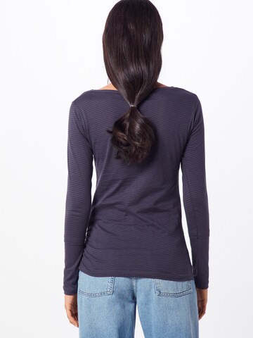 Iriedaily Shirt in Blue: back