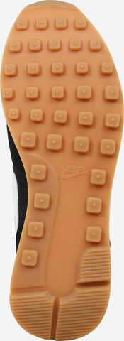 Nike Sportswear Sneakers laag 'Internationalist' in Zwart: onderaan