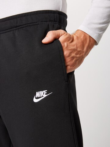 Nike Sportswear Tapered Bukser i sort