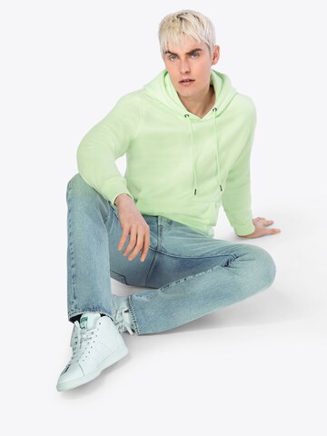 Urban Classics Sweatshirt in Green