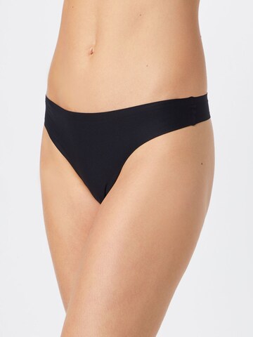 Chantelle String in Schwarz: Vorderseite