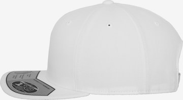 Casquette Flexfit en blanc