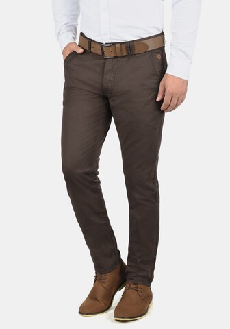 BLEND Regular Chino Pants 'Tromp' in Brown: front