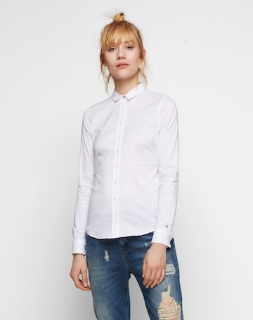 TOMMY HILFIGER Blouse 'Heritage' in White: front