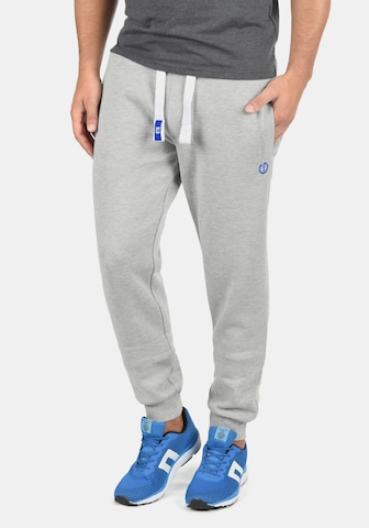 Tapered Pantaloni 'Benn' di !Solid in grigio: frontale