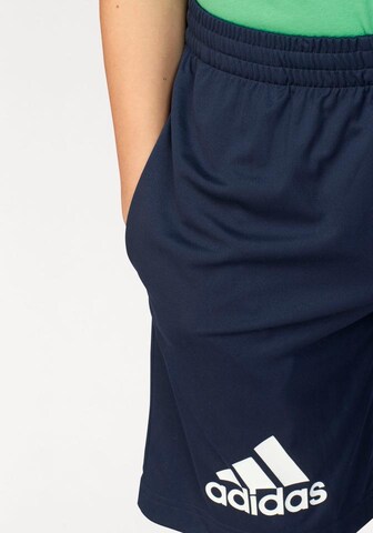 ADIDAS PERFORMANCE Loosefit Shorts 'Gear Up' in Blau