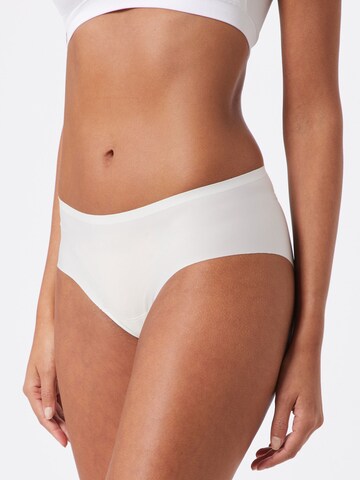 MAGIC Bodyfashion Regular Panty 'Dream Invisibles' in White: front