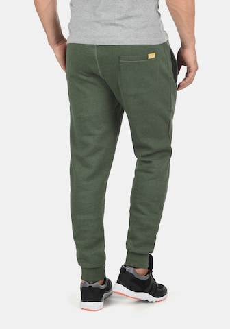 !Solid Tapered Pants 'Benn' in Green