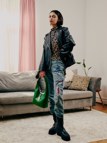 Jeans and Blouse Look