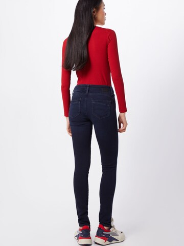 Skinny Jeans 'Adriana' de la Mavi pe albastru