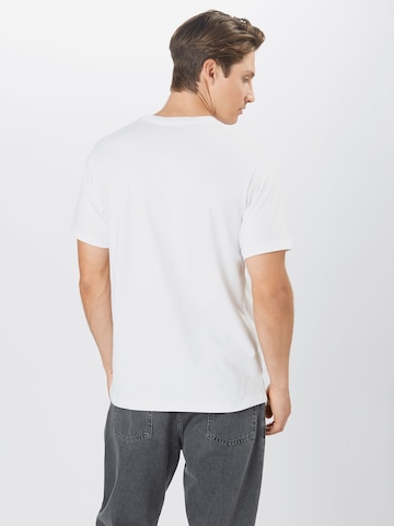 LEVI'S ® Paita 'Relaxed Fit Tee' värissä valkoinen