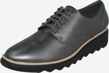 CLARKS Veterschoen in Grijs: voorkant