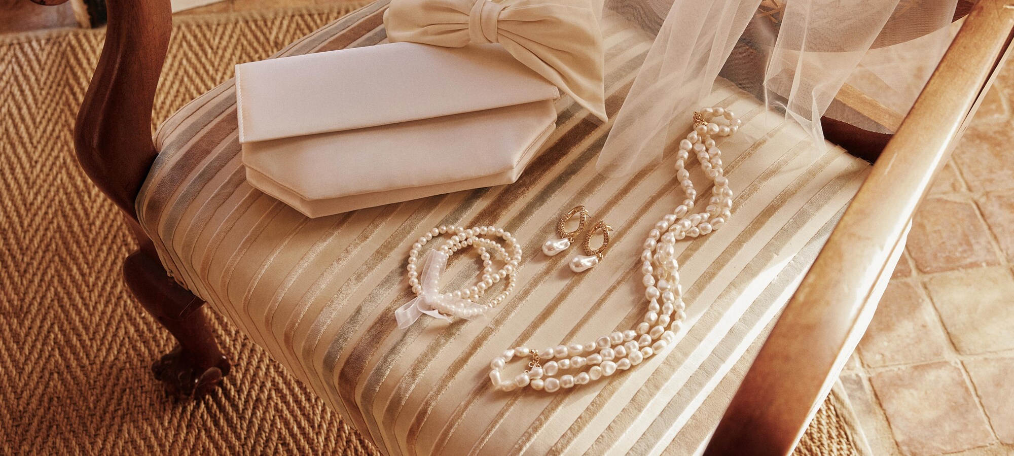 Your finishing touches Bridal accessories with style
