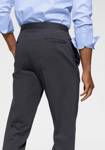 STRELLSON Slim fit Trousers 'Saturn' in Grey