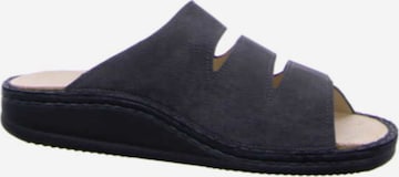 Finn Comfort Pantolette in Grau