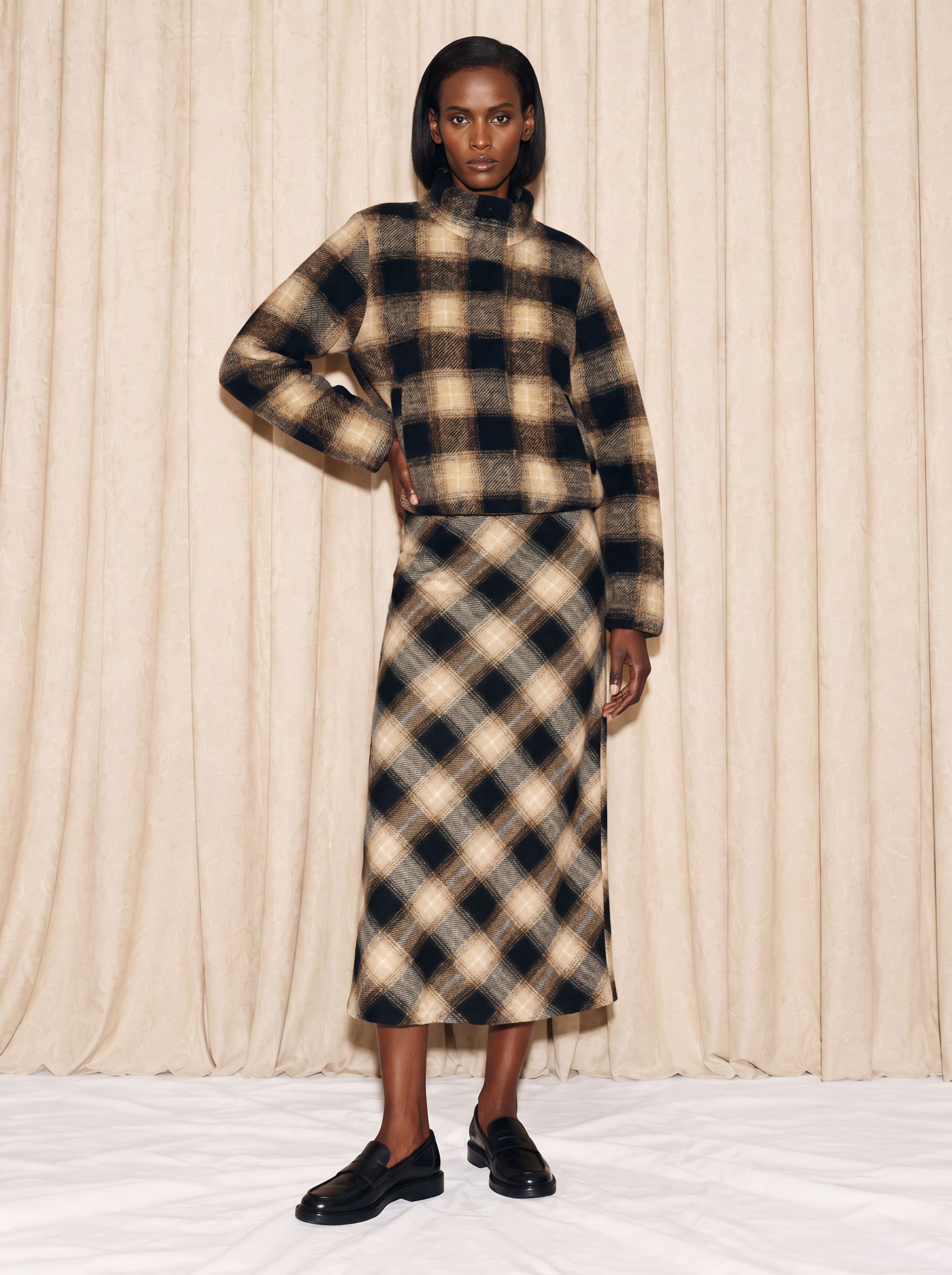 The AY FASHION Show Womenswear - Plaid Jacket And Plaid Skirt Look by LEVI'S