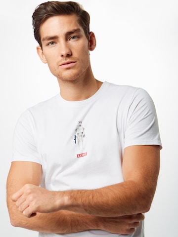 LEVI'S ® Футболка в Белый