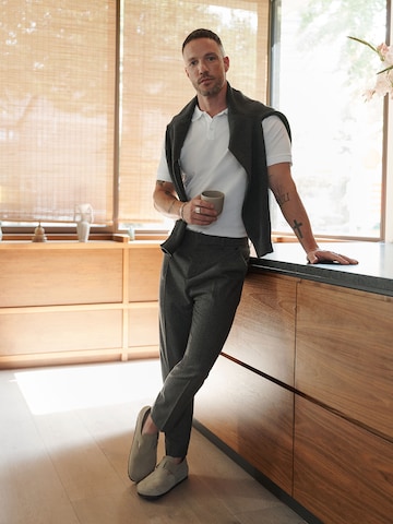 Classic Grey Melange Look by DAN FOX APPAREL