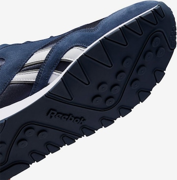 Baskets basses 'Classic' Reebok en bleu