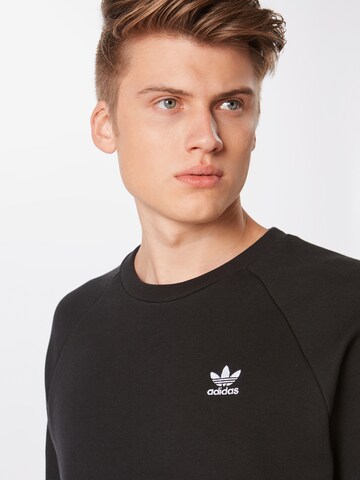 ADIDAS ORIGINALS Regular Fit Sweatshirt in Schwarz