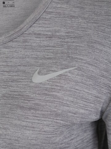 pelēks NIKE Sporta krekls 'MILER'