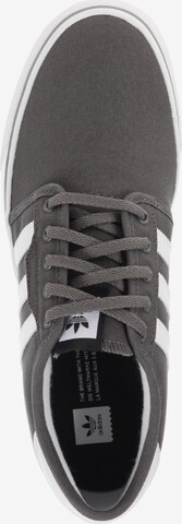 ADIDAS PERFORMANCE Skinny Sneaker 'Seeley' in Grau