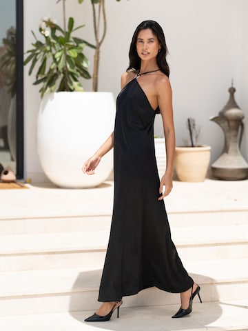 Black Maxi Dress Look