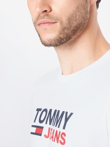 Tommy Jeans Regular Fit Shirt in Weiß