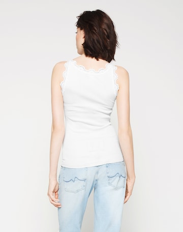 rosemunde Top in White: back