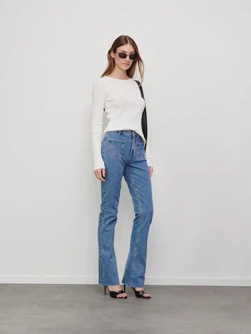 Boot Cut Jeans Look