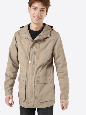 Urban Classics Tussenparka in Groen: voorkant