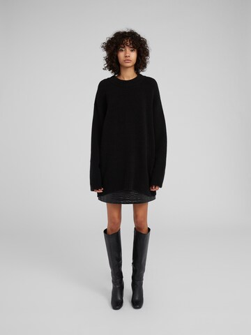 EDITED Oversized trui Luca in Zwart ABOUT YOU