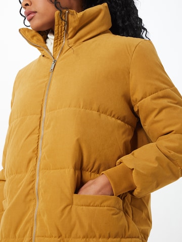 Manteau d’hiver JDY en jaune