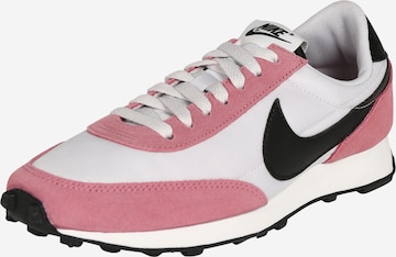 Baskets basses 'Daybreak' Nike Sportswear en rose : devant