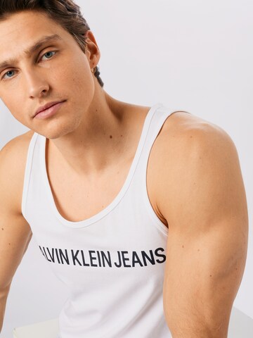 balta Calvin Klein Jeans Standartinis modelis Marškinėliai 'INSTITUTIONAL'