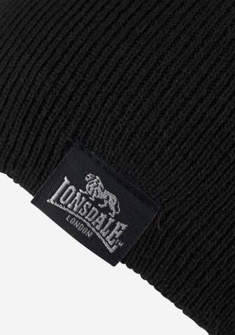 LONSDALE Beanie in Black