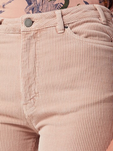 Vero Moda Copenhagen STUDIO Regular Hose 'SINEROY' in Pink