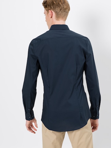 OLYMP - Ajuste estrecho Camisa de negocios 'No. 6' en azul
