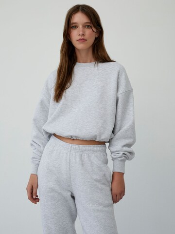 Sweat-shirt 'Rosa' LeGer by Lena Gercke en gris : devant