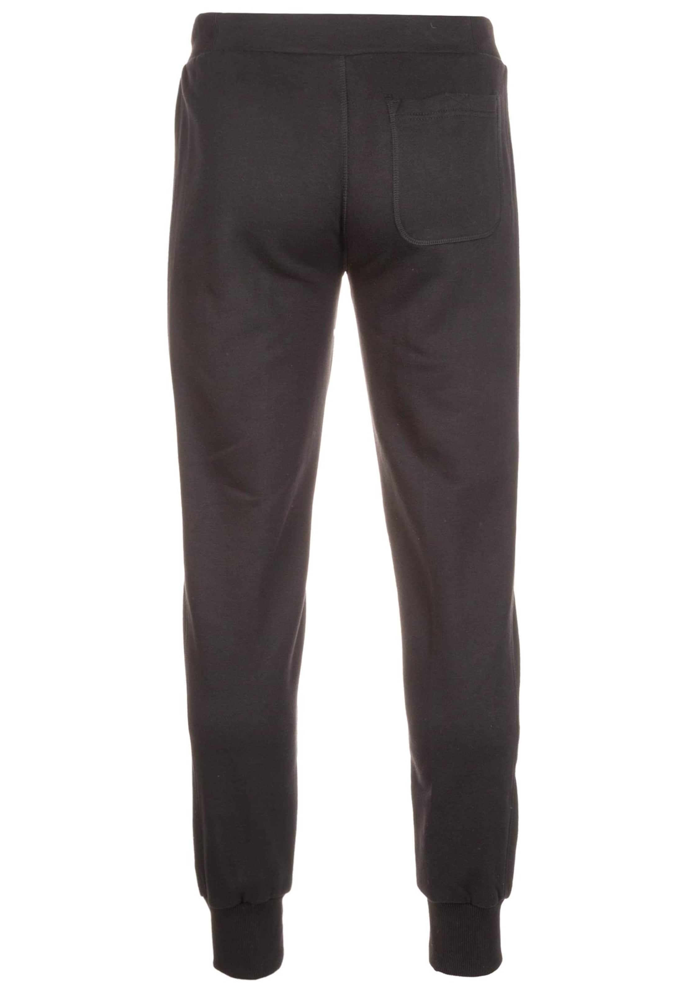 Urban Classics Tapered Broek in Zwart