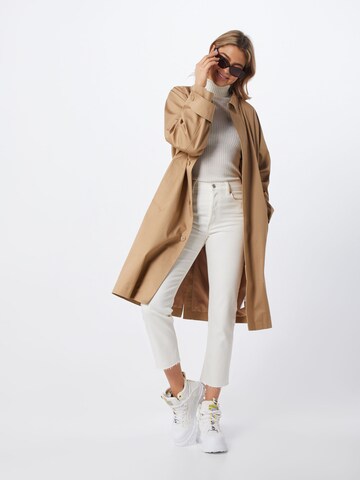 Regular Jean 'CHEEKY' GAP en beige