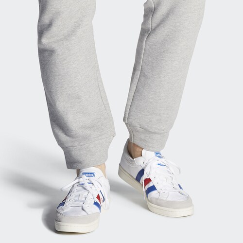 Bílé ADIDAS ORIGINALS tenisky 'Americana' modrými a červenými detaily