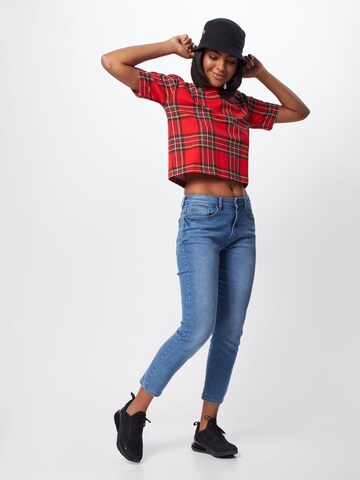 Urban Classics Shirt in Red